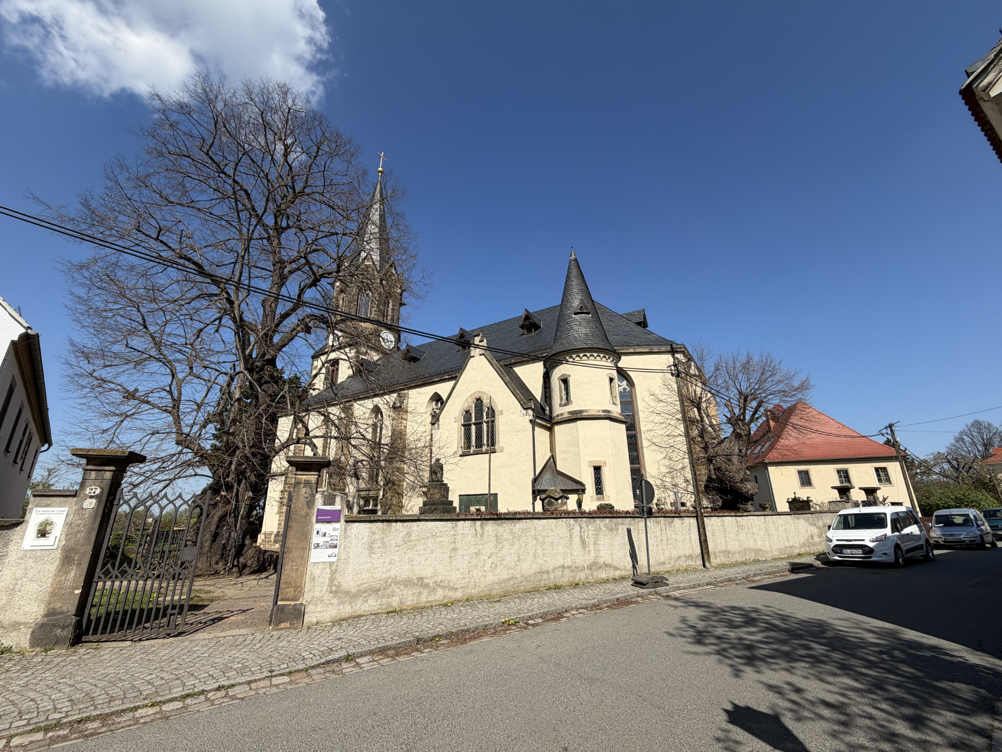 Emmauskirche Dresden-Kaditz