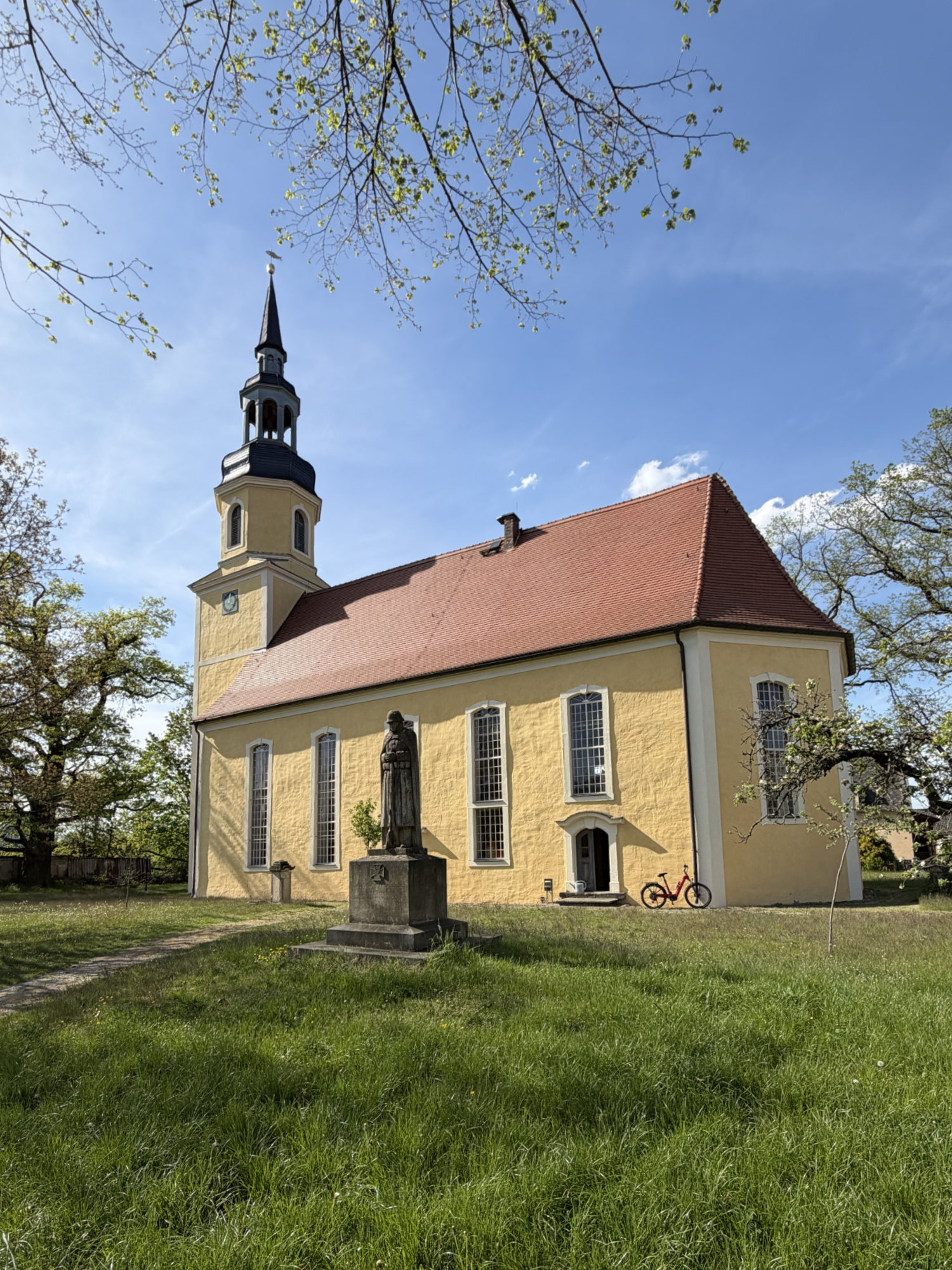 Dorfkirche Kroppen