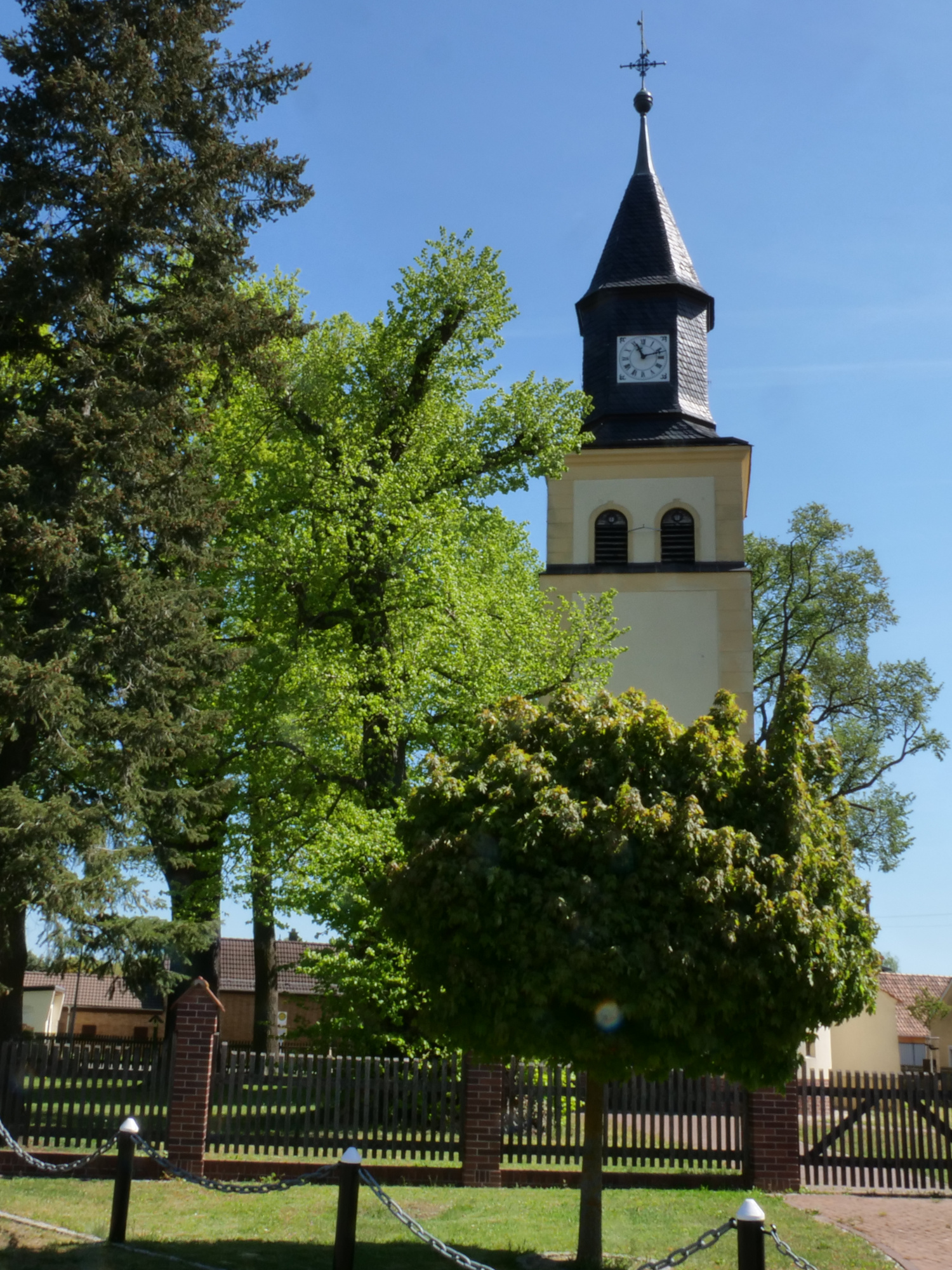 Ev. Dorfkirche - Wormlage